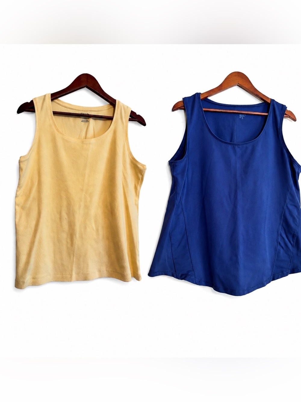 Chicos tank tops (lot of 2) Chicos size 3 USA XL